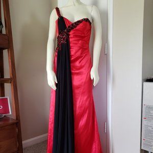 Red and Black Prom/Formal Dress